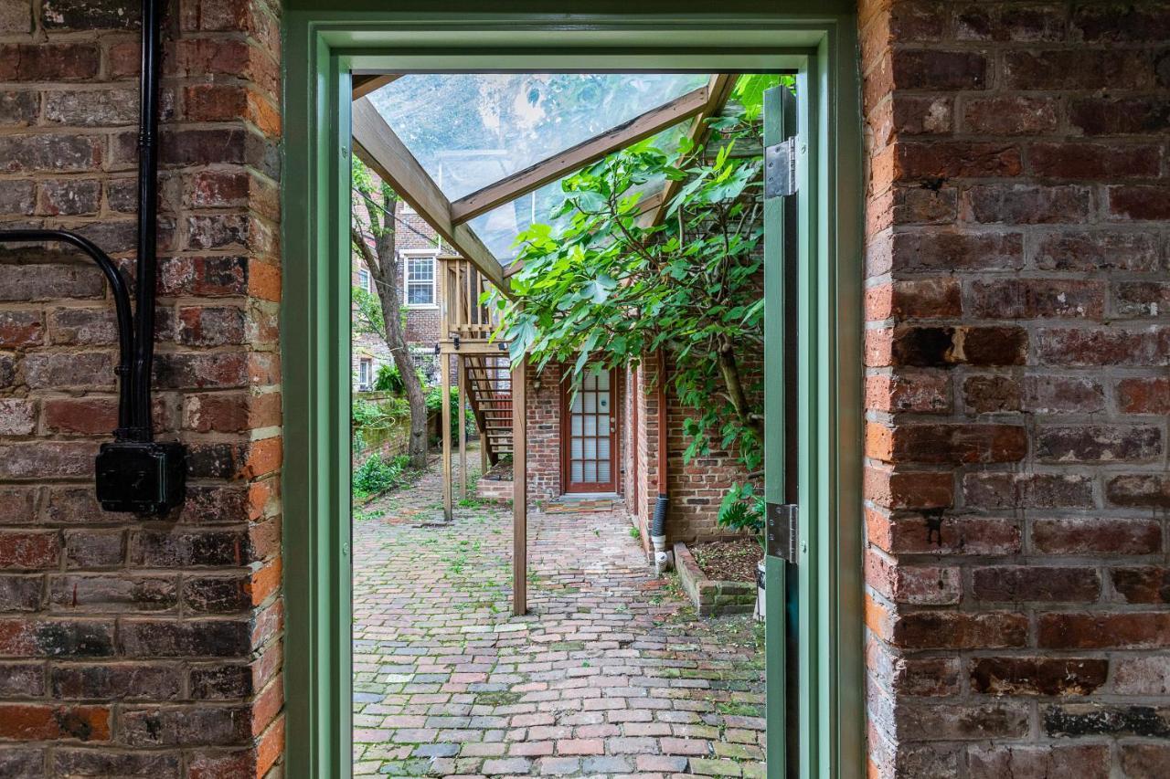 אלכסנדריה Private Loft Carriage House Walk Score 95 מראה חיצוני תמונה